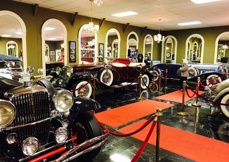 Volo Auto Museum